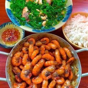 QUÁN EM CẦN TUYỂN CÔ PHỤ QUÁN PHỞ ĐI VỀ QUẬN 9- BAO ĂN Ở- LƯƠNG 11 TRIỆU