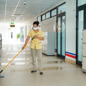 Tuyển 10 người lau dọn tạp vụ ở Đại Học  ở Gò Vấp ( đường Nguyễn Kiệm )