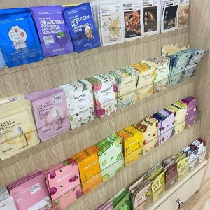 Shop mỹ phẩm đường Nguyễn Chí Thanh, q11 - cần tuyển nhân viên lương 8tr