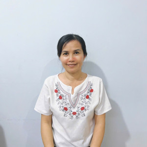 Chị Yến sinh 1974 quê Nha Trang - Khánh Hòa chăm bé tốt, giỏi việc nhà.