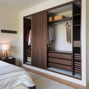 Cần cô giúp việc nhà ở quận 4 - lương 8tr bao ăn ở