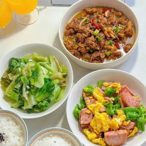 Cần Tìm Cô Gvn Đi Về Ở Bình Thạnh ( 8h-17h ), Ưu Tiên Sn 75-83 - Lương 8tr Bao Ăn