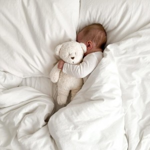 Cần cô chăm bé song song phụ mẹ bé, tại đường Đỗ Xuân Hợp, Quận 9