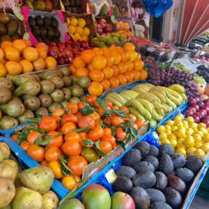 TUYỂN NGƯỜI PHỤ QUÁN TRÁI CÂY  – Lương 9 triệu ( bao ăn ở )