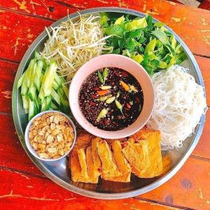 Em cần chị giúp việc nhà , nhà ở quận 11