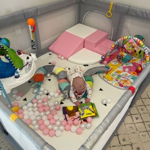 Tìm Người Chăm Bé Ở Chung Cư Cao Cấp - Lương 13 triệu ( bao ăn ở)