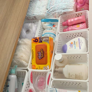 Tuyển Chị Chăm Bé Gái  5 tháng Quận Bình Thạnh – Lương 12 triệu ( bao ăn ở )