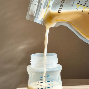 Cần gấp 1 cô chăm bé sơ sinh ở lại nhà, làm việc lâu dài, ở quận 5