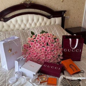 Gia đình ở khu đô thị Vạn Phúc, Thủ Đức cần cô chăm mẹ và bé sơ sinh