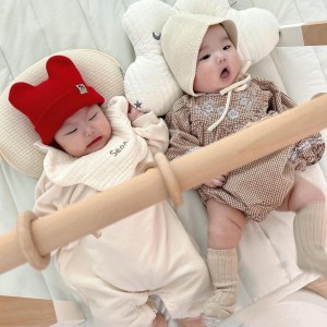 Cần cô chăm bé sinh đôi ở Quận 4, Lương trên 10 triệu bao ăn ở.