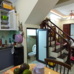 Tuyển giúp việc nhà (bao ăn ở), Lương 11 triệu ( bao ăn ở ) ở quận 12.