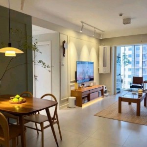 Cần gấp cô làm giúp việc nhà ở lại, quận 11 - Lương 11tr