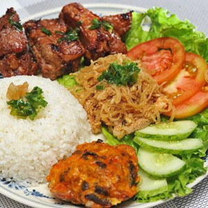 Cần gấp nam 45 tuổi đổ lại , nữ đủ 16 – 54 tuổi (làm bao ăn ở lại ), Lương 9 triệu