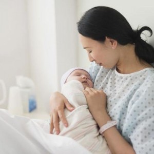 Nhà cần người giữ bé sơ sinh ở Hóc Môn – đường Song Hành.