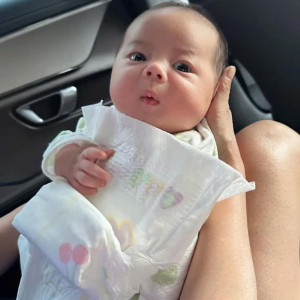 TÌM CÔ BẢO MẪU CHO BÉ  6 THÁNG CHO GIA ĐÌNH Ở CHUNG CƯ QUẬN 2 LƯƠNG 11TR