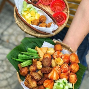 Cần Nam Phụ Quán Bán Cá Viên Chiên , Đồ Ăn Vặt Ở Ngay Chung Cư Sunrise View Quận 7