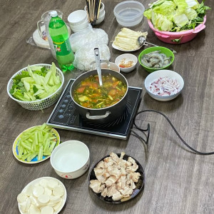 VỢ CHỒNG EM ĐANG CẦN CHỊ NỘI TRỢ GIÚP VIỆC LƯƠNG 10 TRIỆU