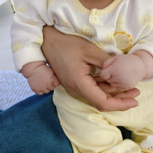 EM ĐI LÀM CẦN CHỊ CHĂM BÉ 4 THÁNG  LƯƠNG 10 TRIỆU Ở QUẬN 6