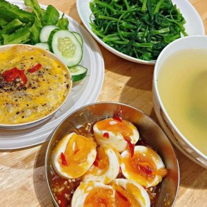Nhà 1 trệt 2 lầu ở khu Tên Lửa Bình Tân cần tìm chị giúp việc