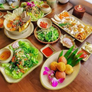 Cần cô tạp vụ nhà hàng chay ở Phú Mỹ Hưng , quận 7 làm đi về
