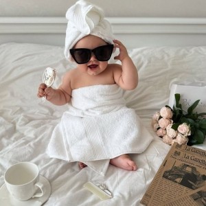 Cần chị chăm bé  5 tháng tuổi ở  quận Gò Vấp gần chợ Hạnh Thông Tây