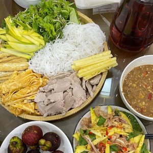 Gia đình cần một cô biết nấu ăn ngon, sạch sẽ, gọn gàng để phụ bếp cho nhà 4 ngườ, nhà em ở Hai Bà Trưng- Quận 1