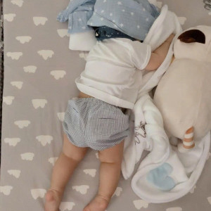 NHÀ EM NGAY ĐƯỜNG TRẦN QUỐC THẢO- QUẬN 3 EM CẦN TUYỂN CHỊ BẢO MẪU CHO BÉ 8 THÁNG LƯƠNG 13TR