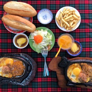 Cần bạn nam (nữ) dưới 25t  - 35 tuổi  làm việc quán bò né