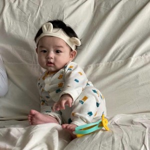 Cần cô chăm bé 11 tháng ở Hậu Giang . Nhà cấp 4, Lương 9tr