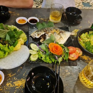 Hôm nay em cần các Cô, Chị, em  đi làm ngay . Bao ăn ở lại