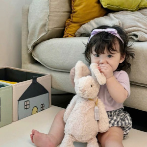 Tìm Người Giúp Việc Chăm Bé 1 Tuổi Khu Vực Quận 4, Lương khởi điểm 11 triệu ( bao ăn ở )