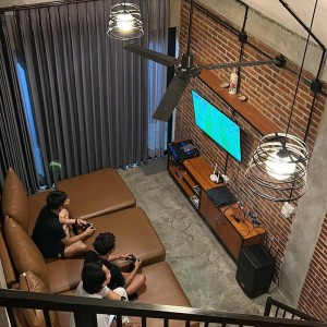 Gia Đình Sinh Sống Tại Đường Lý Thường Kiệt, Quận 10 - Lương 11tr, Cần 1 Cô Giúp Việc Nhà Làm Ở Lại