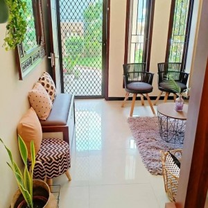 Cần gấp chị giúp việc nhà , ở quận 12 - nhà 1 lầu, có 2 cha con