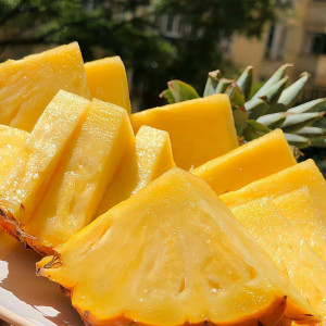 Cần Chị Giúp Việc Nhà Quận 4, gần chợ xóm chiếu - Lương 12 triệu ( bao ăn ở )