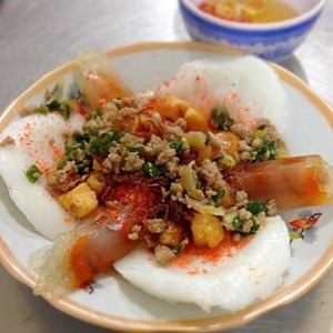 Cần nam/nữ dưới 35t, làm phụ quán bánh bèo ở quận 5 - lương 9tr bao ăn ở