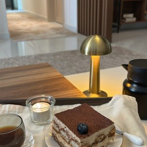 Lương 11tr - cần gấp cô giúp việc nhà ở quận 12