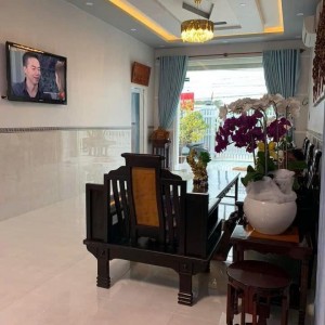 Nhà anh ở đường Gia Phú, Quận 4 - cần cô giúp việc ở lại làm tốt lương 10tr