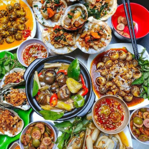 Cần bạn nam/ nữ phụ quán ốc , ở Quận Tân Bình.