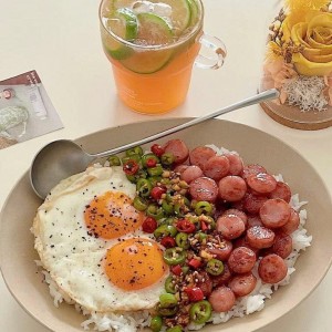 Cần cô nấu ăn - đi chợ cho gia đình ( nhà 4 người ) - 9tr