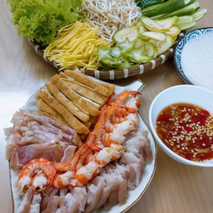 Nhà ở gần Trung tâm thương mại Giga Mall, cần chị giúp việc nhà (bao ăn ở ).