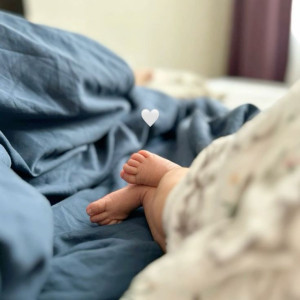 Đang cần chị chăm bé 3 tháng ở quận 11, lương 12 triệu .