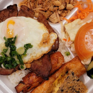 Cần gấp nữ đủ 16 – 54 tuổi , quán cơm tấm , ở Tân Phú