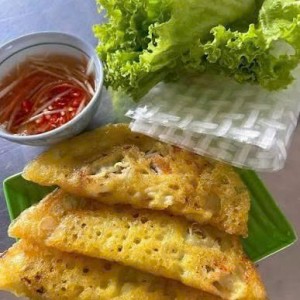 Cần cô phụ quán bánh xèo - nem lụi Thủ Đức.  Lương 9tr