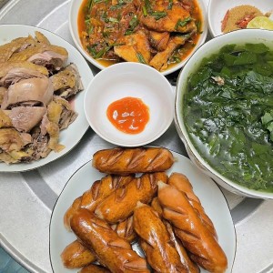 EM CẦN TÌM CÔ PHỤ BẾP Ở NGUYỄN VĂN KHỐI GÒ VẤP