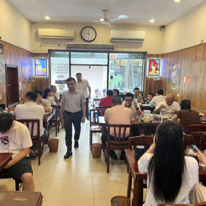 QUÁN CƠM VĂN PHÒNG TẠI ĐƯỜNG TÔ KÝ- QUẬN 12 LƯƠNG 8TR BAO ĂN Ở