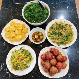 Tuyển gấp! Chị giúp việc nhà Quận 10, gần chợ Nguyễn Tri Phương - Lương 13 triệu ( bao ăn ở ).