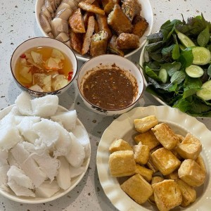 Cần cô vào làm liền ở đường Tô Hiến Thành, Quận 10.