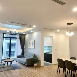 CẦN GẤP NHÉ - CÔ NÀO CÓ KINH NGHIỆM CHĂM BÉ