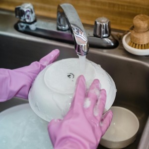 Cần Cô Rữa Chén - Lặt Rau Quán Ăn Gia Đình Quận 1