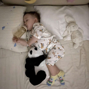 EM CẦN TÌM CHỊ BẢO MẪU CHO CON EM 7 THÁNG LƯƠNG 13TR TẠI CHUNG CƯ TRƯỜNG SƠN- TÂN BÌNH